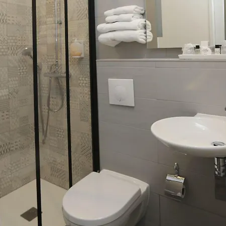 Duc De Padoue Отель