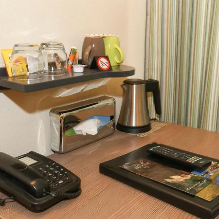 Отель Duc De Padoue 3*