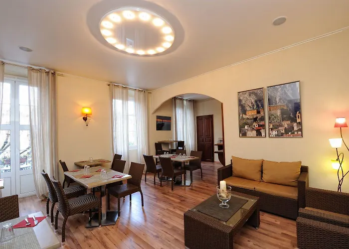 Duc De Padoue Hotell